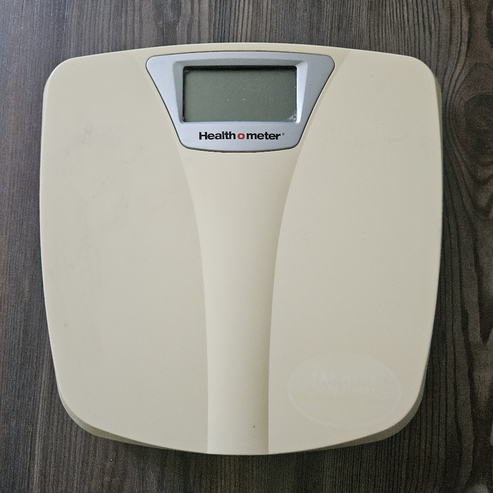 Health O Meter Cream Digital Bathroom Weight Scale Battery Operated. Takes one